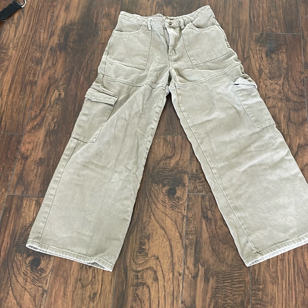 Beige PacSun wide leg cargo jeans
